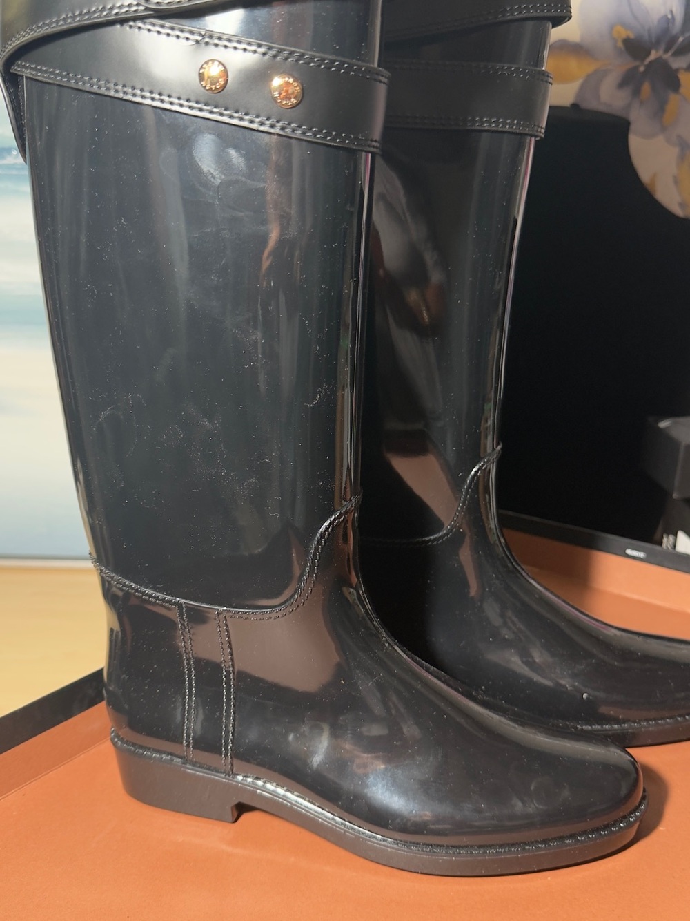COACH Black Woman Gloss Rain Boots - Signature Logo - Picture 4 of 12